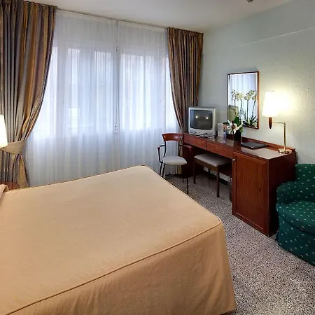 Ξενοδοχείο Gaudi Reus