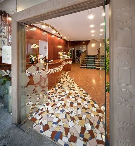 Gaudi Hotel