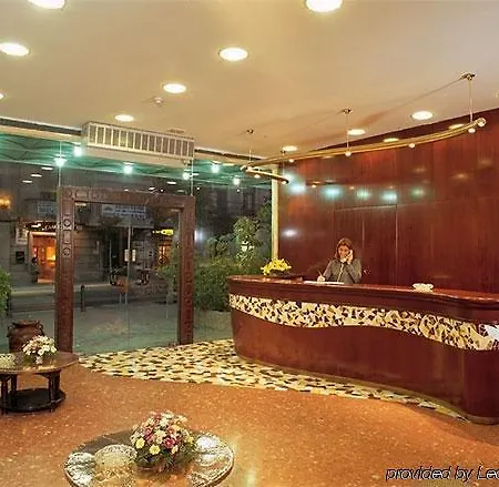 Hotell Gaudi Reus