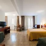 Gaudi
