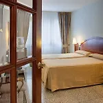 Gaudi Hotel