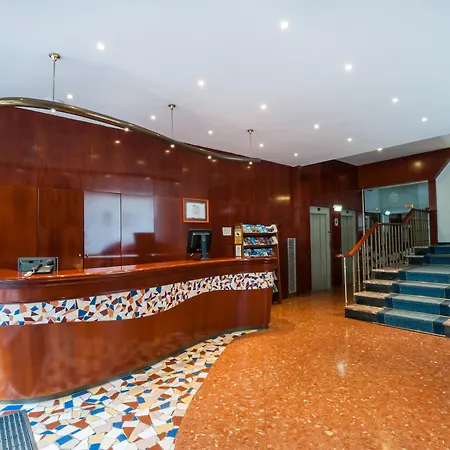 Gaudi Hotel 3*
