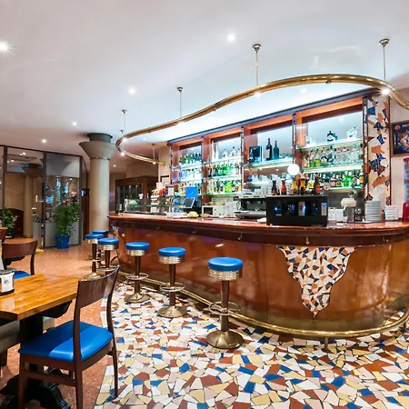 Hotel Gaudi