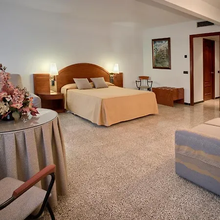Gaudi 3* レウス