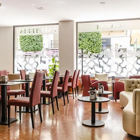 Gaudi Hotel