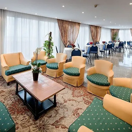 Hotel Gaudi 3*
