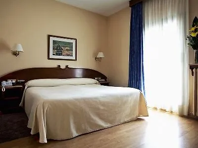 Gaudi 3* Reus