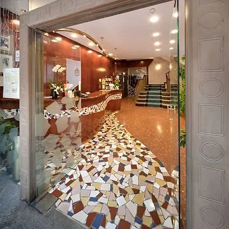Gaudi Hotel