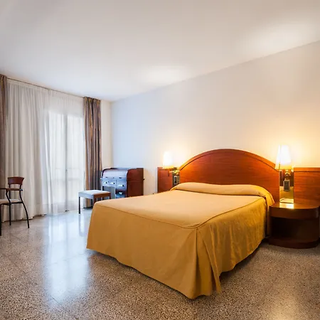 Hotel Gaudi 3*