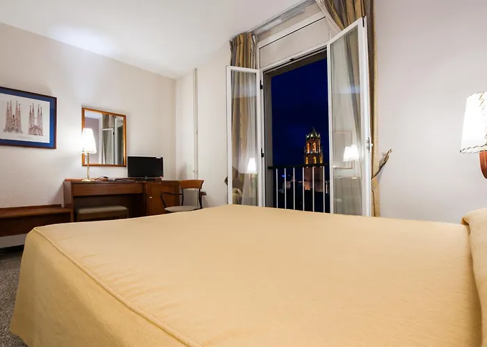 Gaudi Hotel 3*