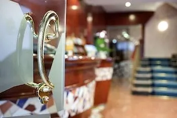 Hotel Gaudi 3*